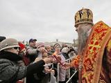 В Белгороде прошёл крестный ход с Благодатным огнём  - Изображение 5