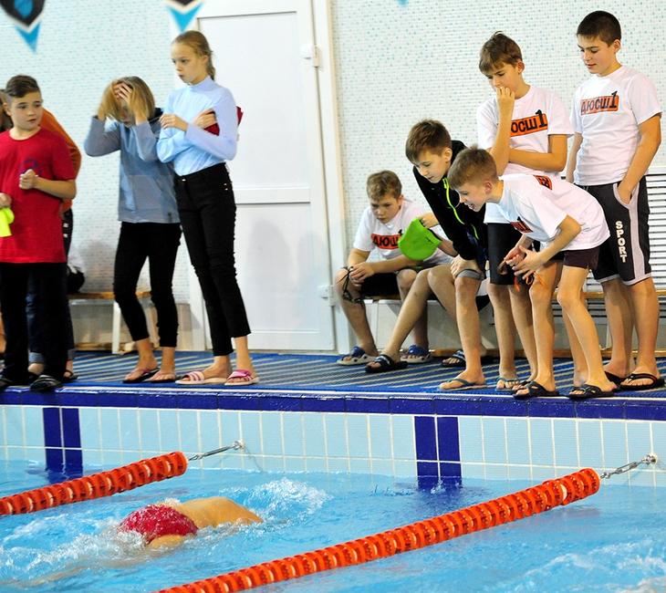 Спортшкола «Спартак» отмечает 50-летие соревнованиями по плаванию - Изображение 10
