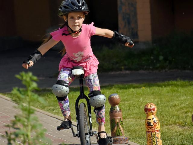 Шестилетняя белгородка взяла Гран-при на гонках моноциклистов