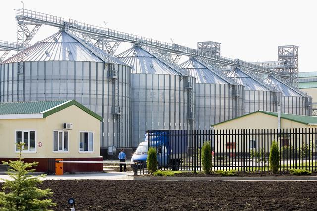 Замминистра сельского хозяйства РФ оценил возможности завода по производству лизина