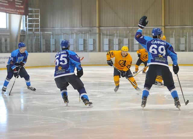Молодёжная хоккейная команда «Белгород» завершила сезон