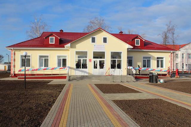 В Гостищево открыли новое здание врачебного центра