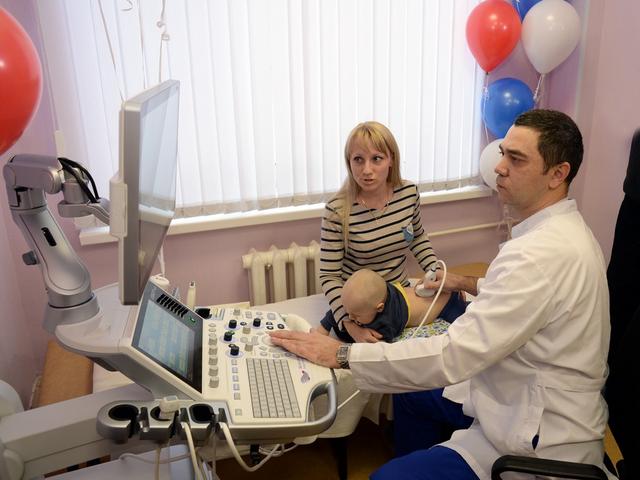 «Металлоинвест» подарил Губкинской детской больнице ультразвуковую систему диагностики*