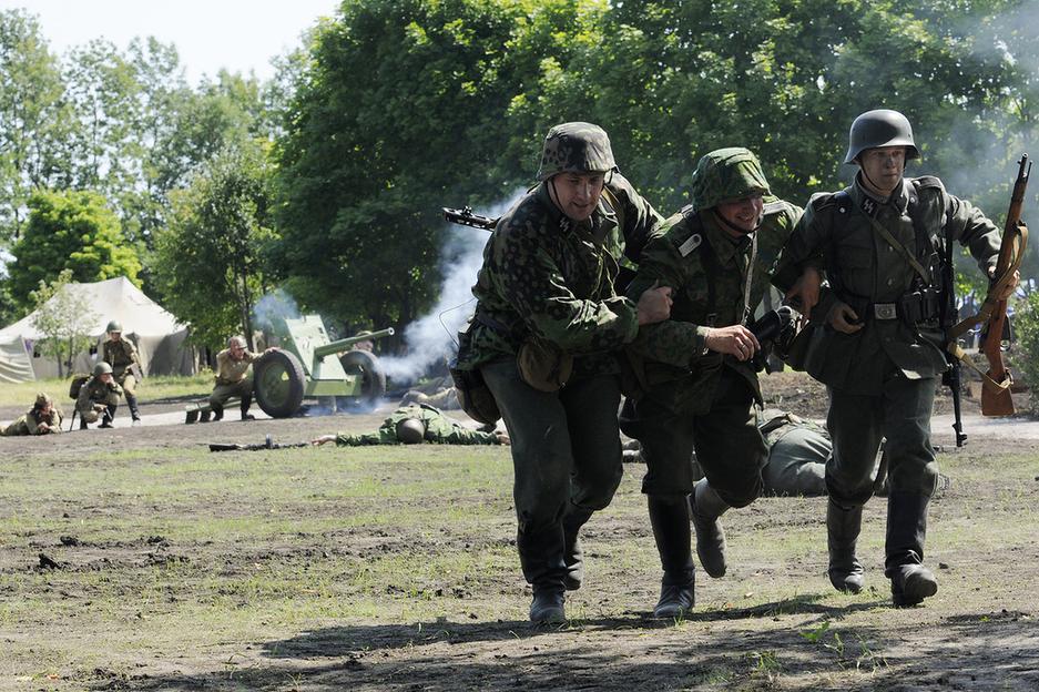 В Белгородской области реконструировали бой под Прохоровкой - Изображение 12
