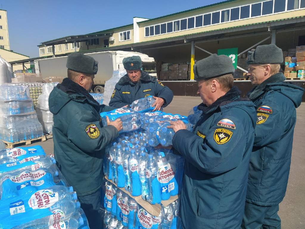 Из Белгородской области жителям ЛДНР и Украины доставили ещё 77 тонн гуманитарной помощи