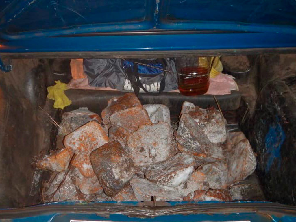 Двое старооскольцев украли из грузового вагона 402 килограмма чугуна