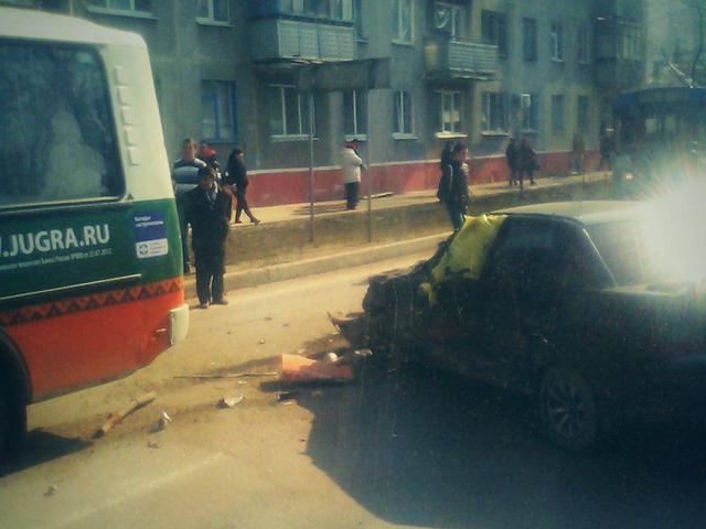 В Белгороде в аварию попал пассажирский пазик