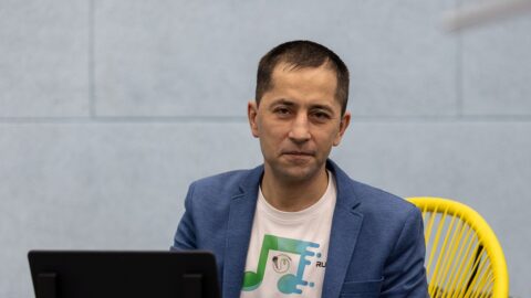 Николай Попов