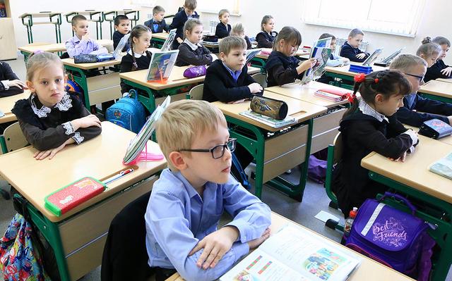 Белгородская гимназия № 3 полностью перешла на обучение в первую смену