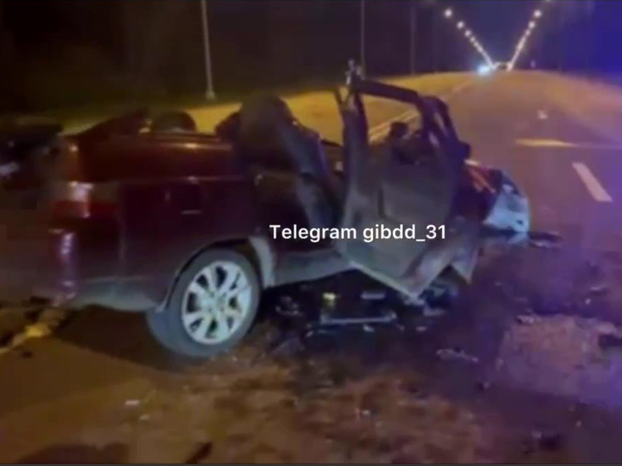 В Белгородской области водитель легковушки погиб при столкновении с большегрузом