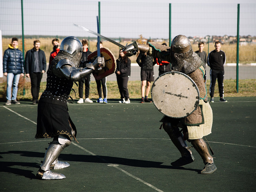 В Старом Осколе прошёл турнир по средневековому бою «Сила стали»*