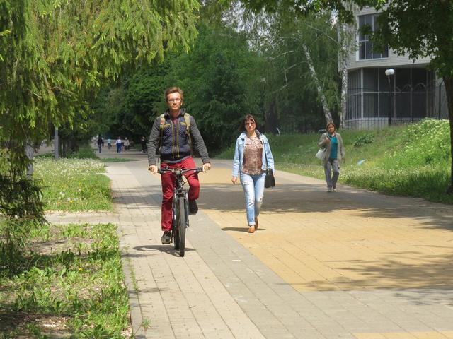 «Как в Европе». Почему органист Тимур Халиуллин ездит на велосипеде