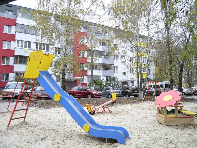 В Белгороде в 2017 году отремонтируют 62 двора