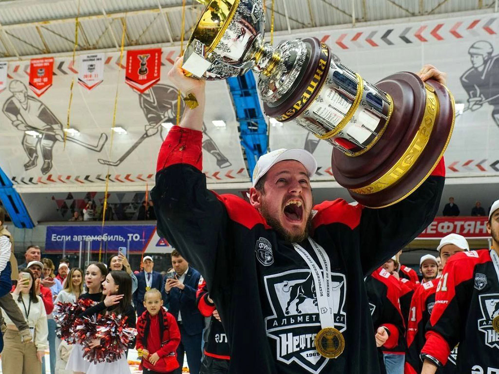 Белгородский хоккеист выиграл чемпионат ВХЛ
