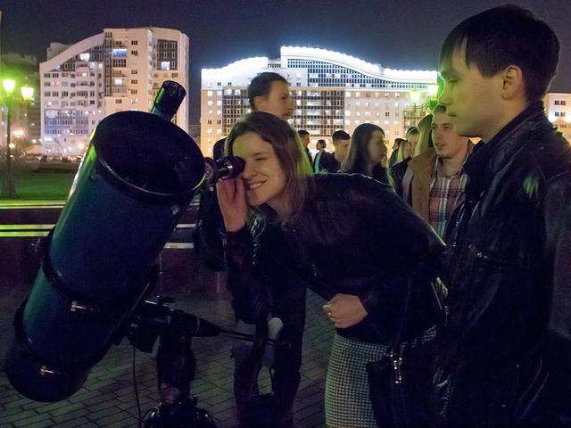 В Белгороде начались вечера тротуарной астрономии