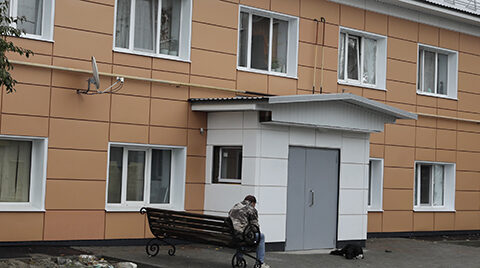 Центральный вход обновлённого здания