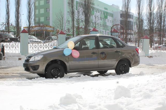 Фонд «Святое Белогорье против детского рака» получил в подарок машину