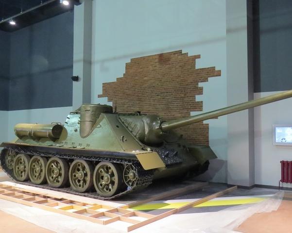 Музей бронетанковой техники в Прохоровке обещают достроить к середине декабря