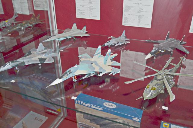 Белгородцам представили историю авиации в моделях