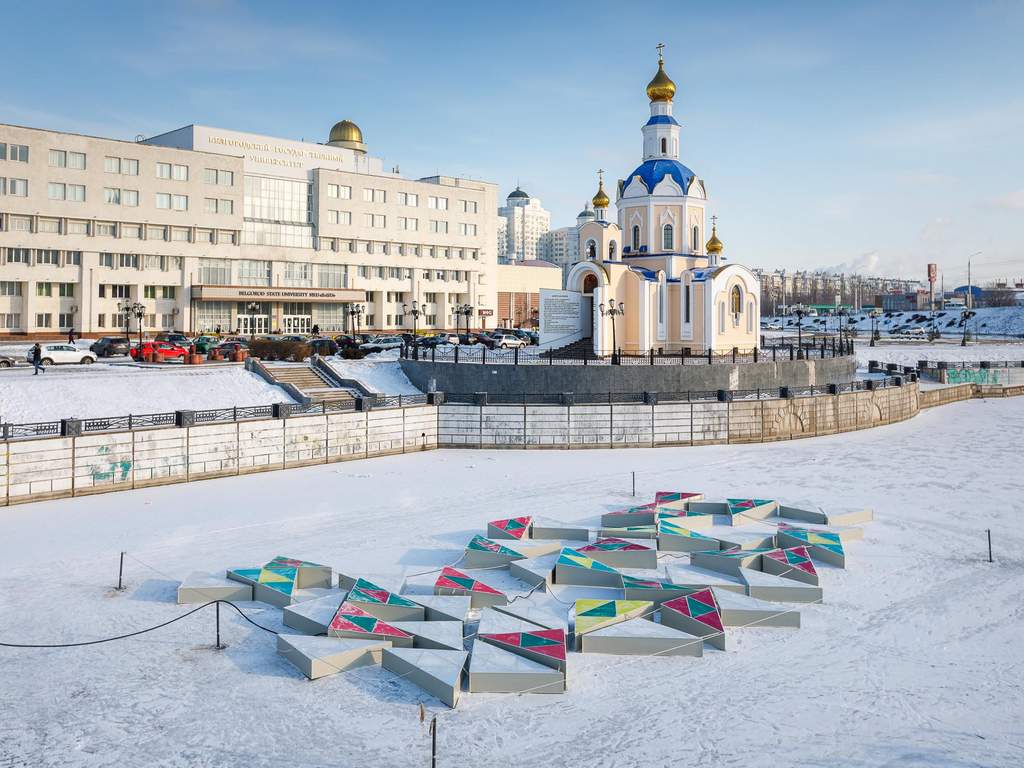 В Белгороде на Везёлке появился арт-объект «Калейдоскоп»