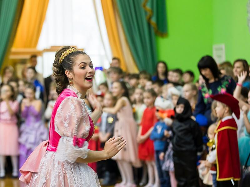 В Белгороде на первой губернаторской ёлке побывали 330 детей