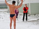 87 человек выступили на открытом первенстве по зимнему плаванию в Белгороде - Изображение 10