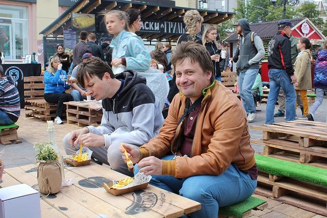 В Белгороде прошёл первый фестиваль уличной еды
