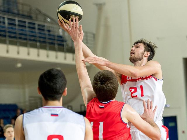 Баскетболисты из команды «Белые львы» сыграли за студенческую сборную России