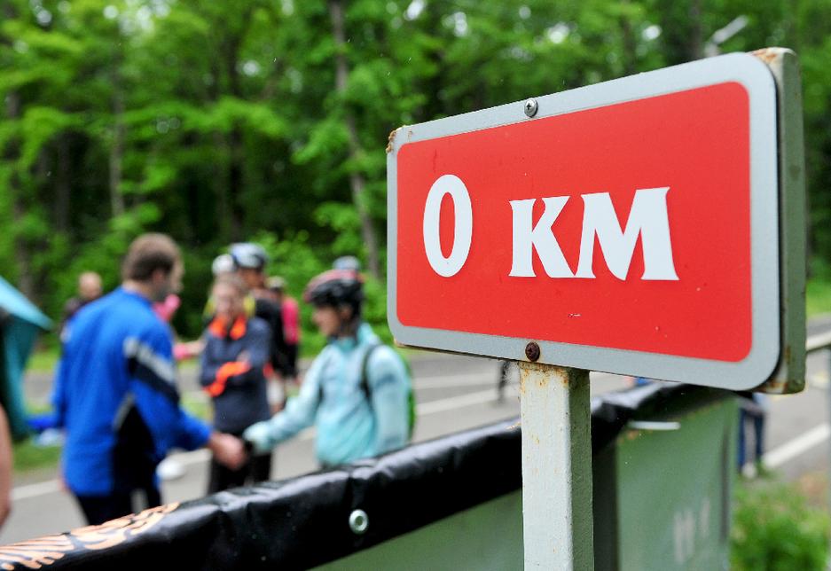 Около 50 белгородцев – любителей бега, роликовых коньков и велосипедов сразились в триатлоне - Изображение 7
