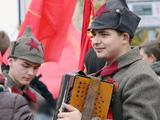 Как в Белгороде отметили 100-летие Октябрьской революции - Изображение 11