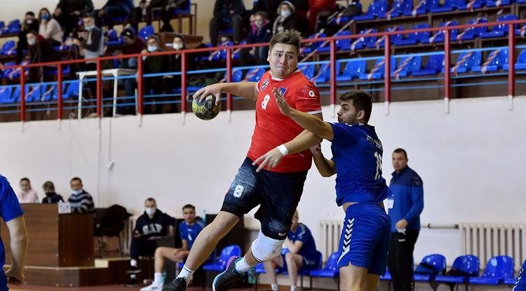 Белгородские гандболисты завершили сезон в Высшей лиге двумя победами
