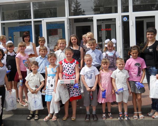 Белгородским детям к 1 июня подарили спектакль и поездку в Москву