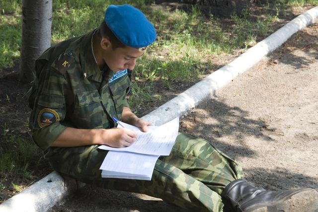 В белгородском военкомате забывали внести данные о болезнях призывников
