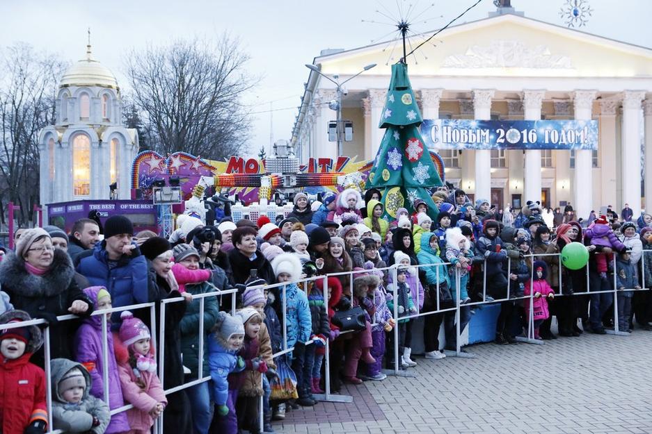 Как в Белгороде прошёл парад Дедов Морозов - Изображение 19