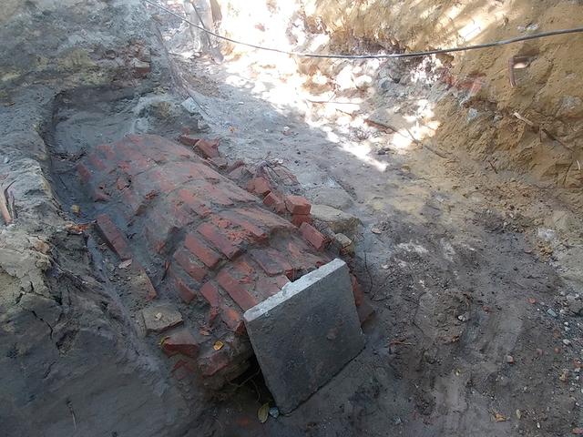Археологи раскопали склеп в центре Белгорода