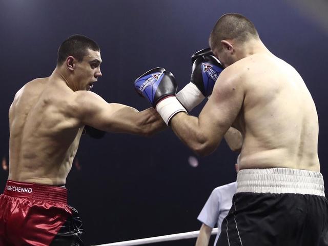 Евгений Тищенко выиграл второй профессиональный бой в карьере