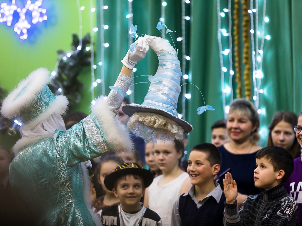 Более 3 тысяч детей посетили в Белгороде губернаторскую ёлку