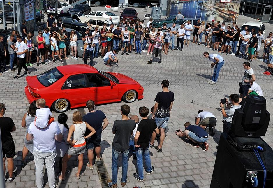 В Белгороде прошёл фестиваль заниженных авто - Изображение 14