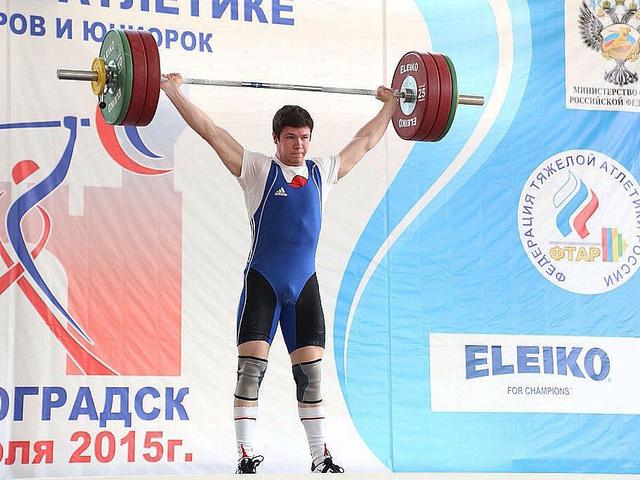 Белгородский тяжелоатлет завоевал бронзу на юниорском первенстве России
