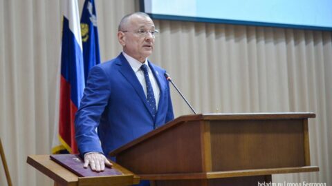 Юрий Галдун приносит присягу