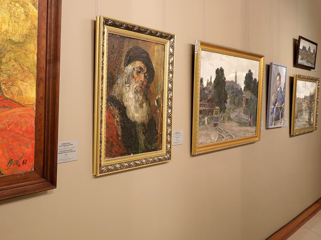 В Белгород привезли работы из четырёх музеев Воронежской области