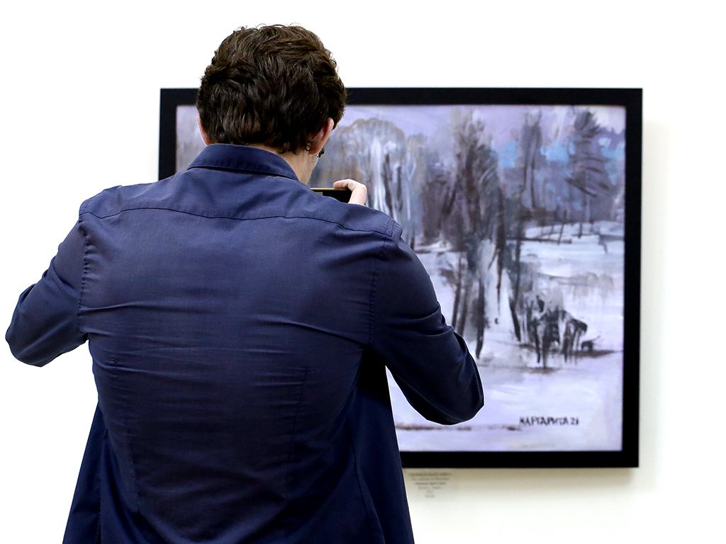 Белгородская художница представила 40 картин про реку Везёлку