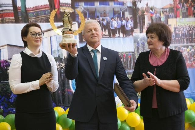 В Белгородской области назвали лучшую школу и детский сад 2016 года